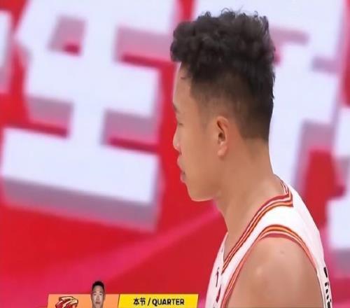 辽宁遭深圳双杀！球迷狂刷官媒：贺希宁得30多分跟喝水一样简单