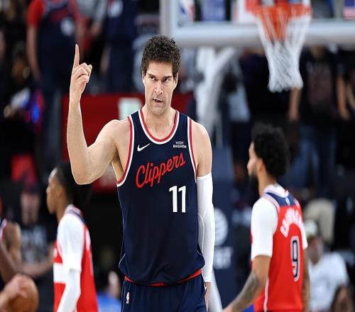 偶尔顶顶可能还行，但快船还是不能对内线老将有太多的指望