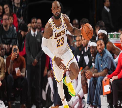 詹姆斯：今天的判罚确实让我们很艰难，阿夫迪亚应该入选全明星