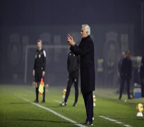 穆里尼奥回应重返皇马传言：别让我再演肥皂剧了，我不感兴趣