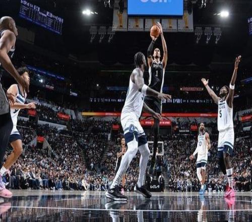 文班39+9对飙爱德华兹新高58分马刺险胜森林狼