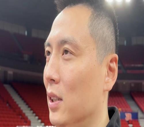 卢伟：我们还不是顶级强队要放平心态，张镇麟的表现数据说明一切