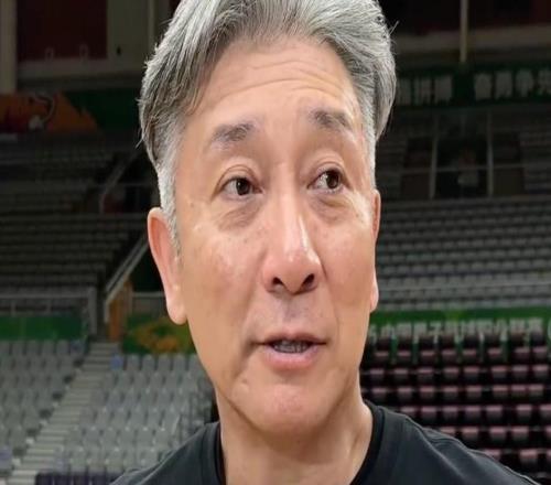 郑永刚：每次回辽宁都很亲切因为这里培养了我，今晚打出凝聚力是关键