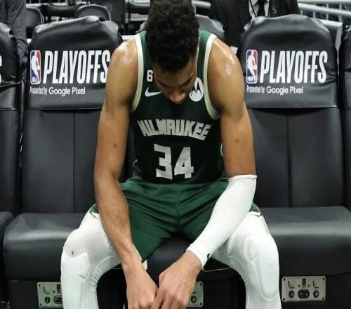 千钧一发，记者：湖人勇士热火老鹰尼克斯都为字母哥保留了全部筹码