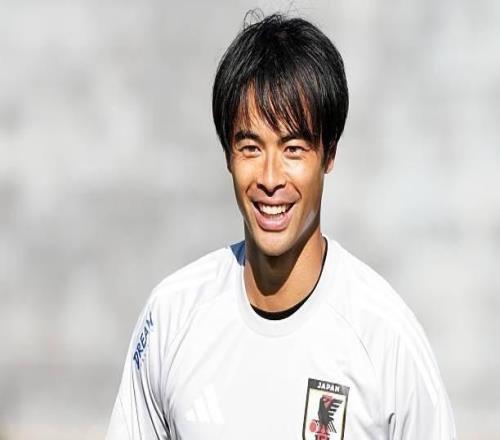 评论日本U23门将的女球迷：我是三笘薰球迷与国籍无关自始至终没有勾引