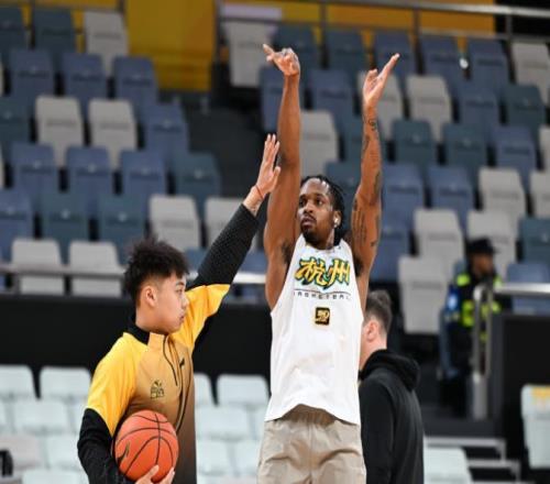 CBA最新排名出炉：广厦稳居第一，广东第二，四川队17连败