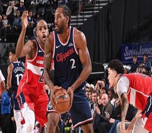 名记：伦纳德因左膝不适返回洛杉矶治疗将缺席未来两场客场比赛