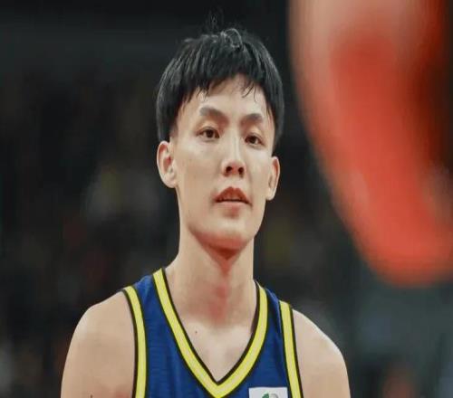 广东10476四川2喜2忧！胡明轩+王洪泽回暖，内线弊端，徐杰又崩