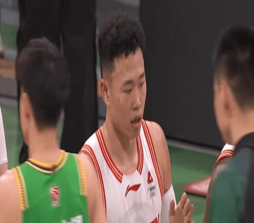 CBA深圳4分险胜辽宁贺希宁狂砍32分赵继伟6+6