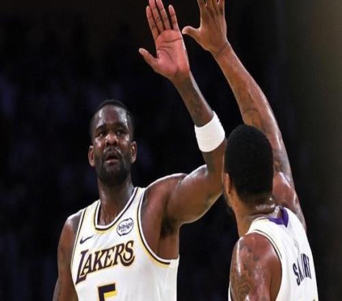 强硬顿宝，艾顿100%命中率砍25分13板0失误，正负值+20