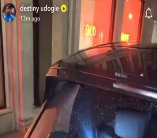 祸不单行，热刺不敌西汉姆联后乌多基的车后窗玻璃被砸碎