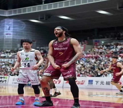 山东男篮签约英国新外援！上季场均15+7在日本打工，补充内线厚度