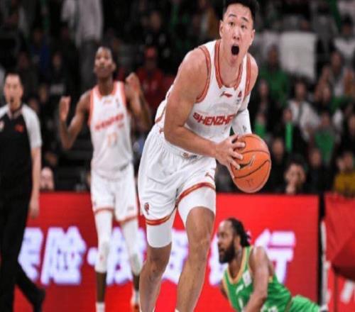 铁人啊！32分9板2助，全场只歇1分43秒，付政浩他令辽篮无计可施