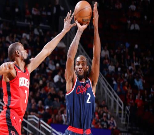 突发！伦纳德膝盖不适，提前返回治疗，本赛季单场55分&场均28分