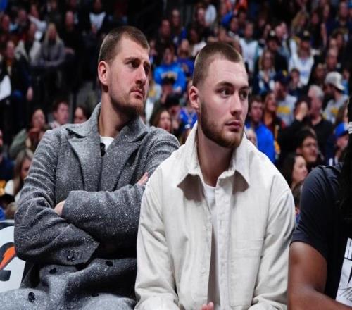 爆大冷！西部第三主场23分溃败：球迷仍送掌声，一人9中0太辣眼