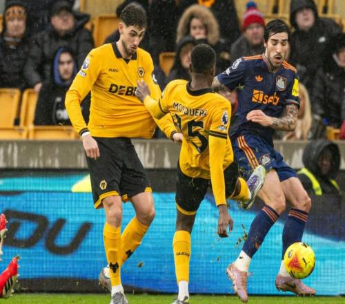 英超劲旅翻车，垫底队赢不了，落后曼联2分，1.6亿进攻组合哑火