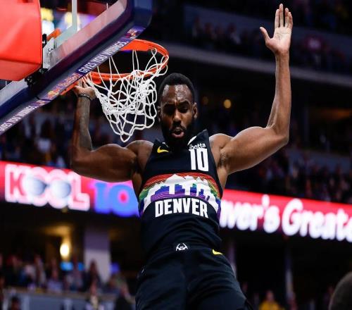 1年229万！无约场均17.7分！今年的小哈达威有多香