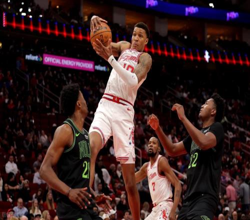 詹姆斯24+4+7+2无缘今日最佳球员！因为火箭探花32+8创3项纪录