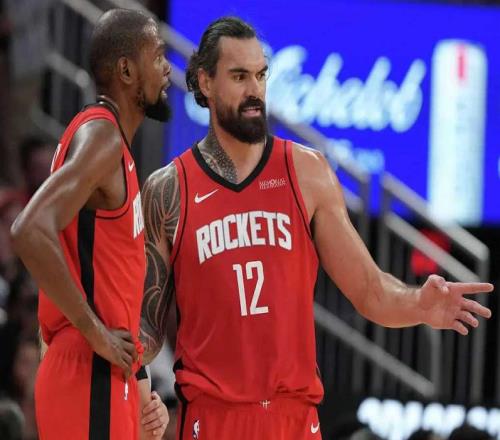 亚当斯伤退，火箭拒绝19分逆转！四少狂轰84+27+7+7，KD超越德克