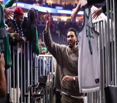 杰森塔图姆最新训练视频引凯尔特人球迷热议，猜测他可能复出