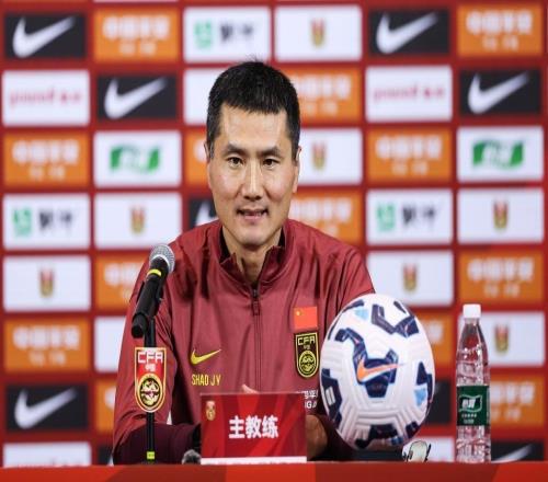 体坛联播詹姆斯无缘全明星首发，曼城签下水晶宫队长格伊