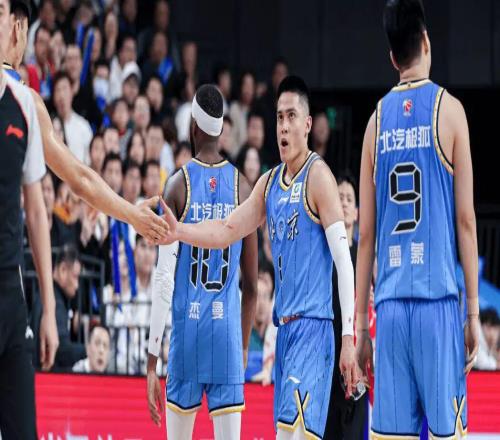 北京男篮迎来最强对手！CCTV5直播，曾凡博伤情公布，这下麻烦了