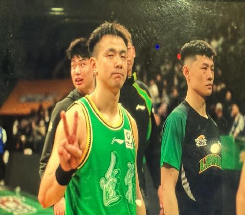 赵继伟5+2！威尔斯11分，莫兰德9+8，王岚嵚6+2，辽篮落后山西8分