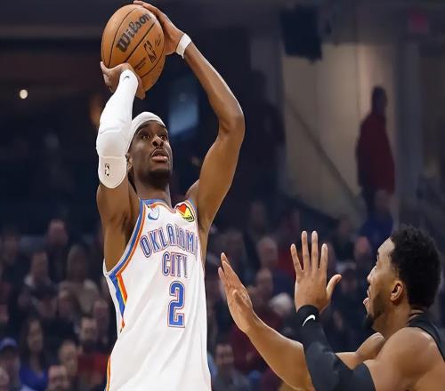 NBA最新积分榜：雷霆大胜32分，马刺第2，快船6连胜重返第10
