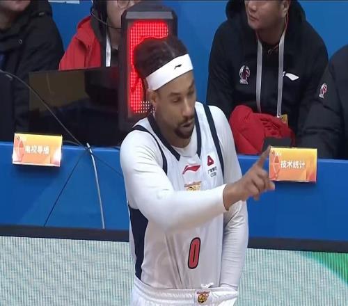 朱芳雨赌对了！广东1米92新后卫打出身价，杜锋为他放弃徐杰