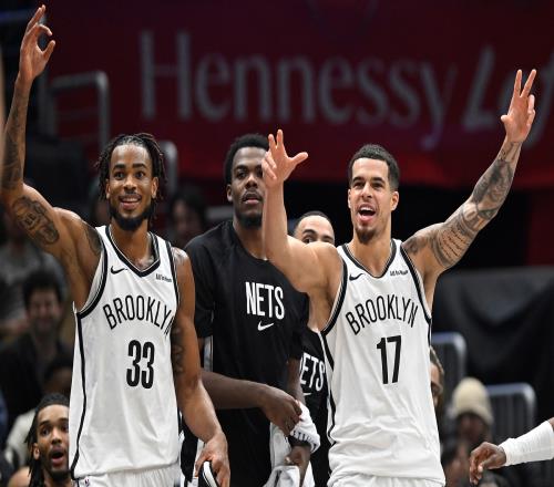 湖人有意克拉克斯顿或将追逐小迈克尔波特_NBA直播