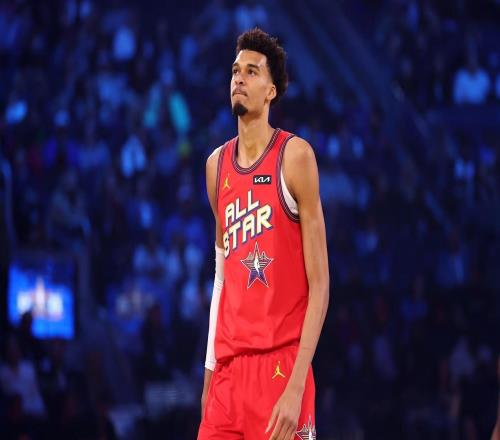 文班亚马：我想激励伟大球员们像我一样全力以赴地参加全明星赛