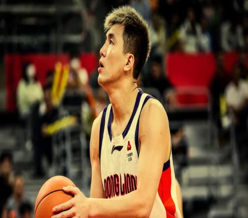 官宣！郭艾伦对阵同曦复出，单挑郭昊文看点十足，能率队取胜吗