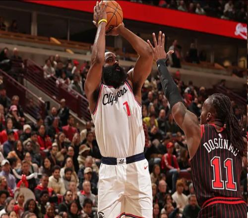 快船近16战13胜埋隐患！小卡缺战时4胜9负第3次让对手进24+三分