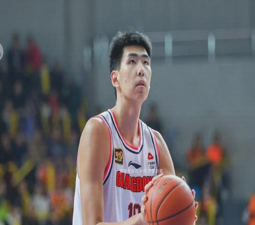 就在刚刚！21日早上，广东传来朱芳雨、杜锋和李春江的最新消息