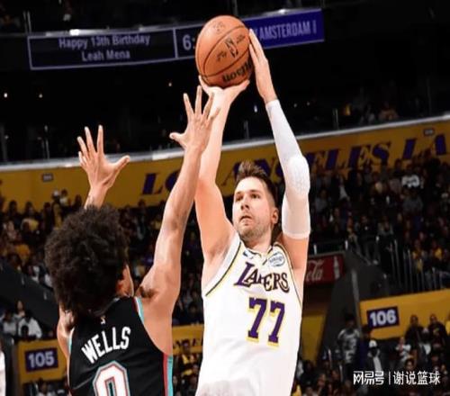湖人逆转复仇苦主，比起詹姆斯东契奇，两角色球员更值得表扬