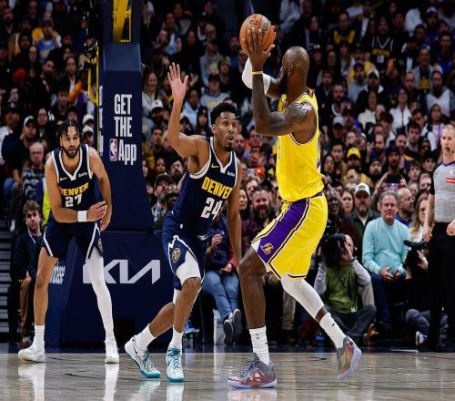 不用退役！詹姆斯造大逆转！东契奇38+13+10打爆掘金，斯玛特救主