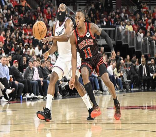 21分大逆转失败！哈登空砍24+5+6！科林斯爆发，公牛三分投死快船