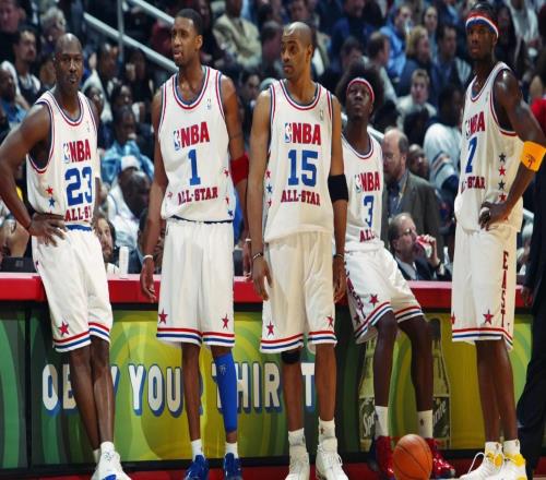 名记：詹姆斯无缘全明星首发堪比2003年乔丹，最终卡特给乔丹让了首发