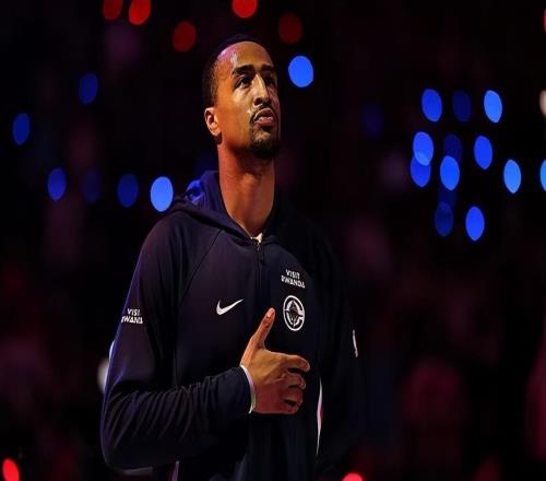 锋线大将的进攻效率还在不断提升，快船为什么不能给他多些球权