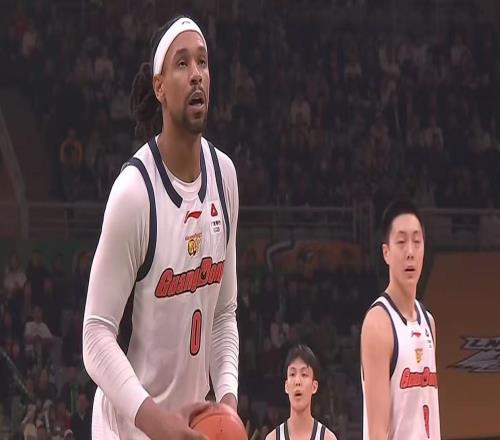 换帅的前奏广东“七冠教头”霸气放话，朱芳雨施压杜锋！