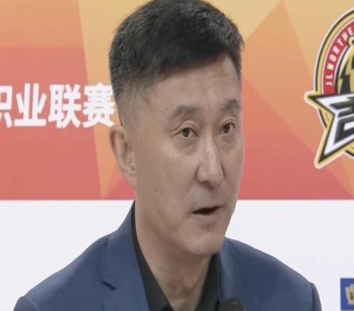 杜锋：吉林的三分球让我们压力重大，靠防守的统一性赢下角逐