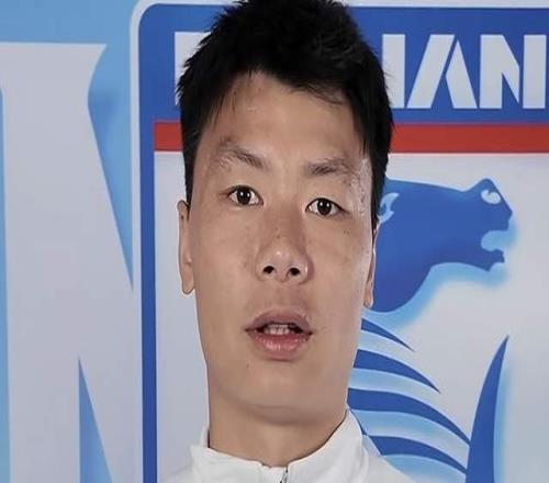 罗竞穿大连7号球衣，接替刘祝润+补中场，戴伟浚冬训魔咒伤停6周