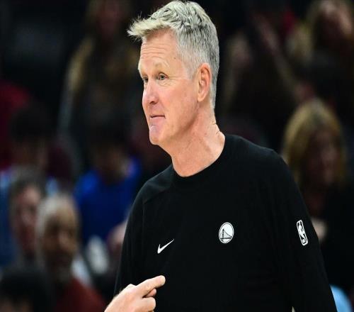 最后一个赛季科尔仍未续约，勇士队的好消息