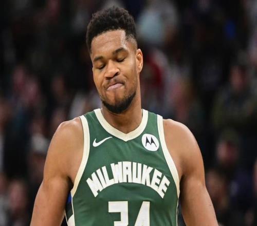 20分大胜！联盟第一太强了，亚历山大40+11破纪录，字母哥该离开