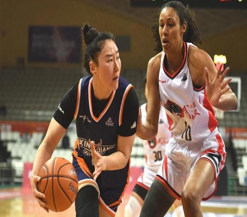 连场轰22+11！中国女篮31岁王牌大闪耀：宫鲁鸣重用新科助攻王