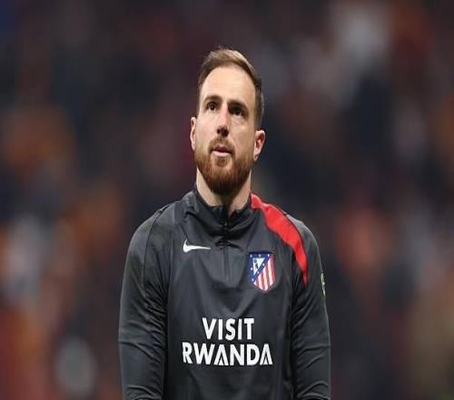 在同一位教练手下出场100次，奥布拉克是欧冠联赛历史第五人