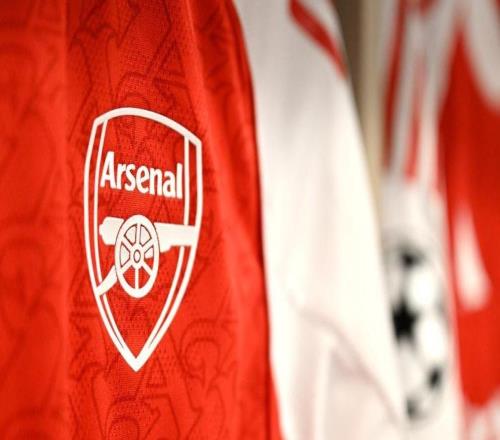 欧冠小组赛末轮风云：悬念迭起豪强竞逐直通名额阿森纳和拜仁