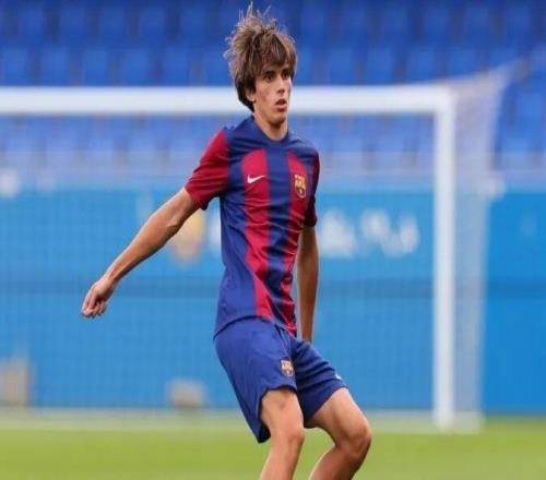 记者丨米兰和科莫均有意巴萨18岁中卫昆卡