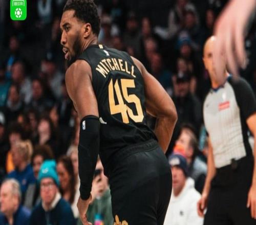 骑士9487力克黄蜂，米切尔24分8失误，鲍尔15中1