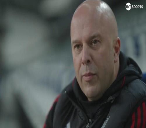 斯洛特：球迷对我没信心很惊讶，我一年半就已拿到联赛冠军